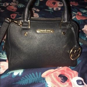 Authentic Michael Kors crossbody